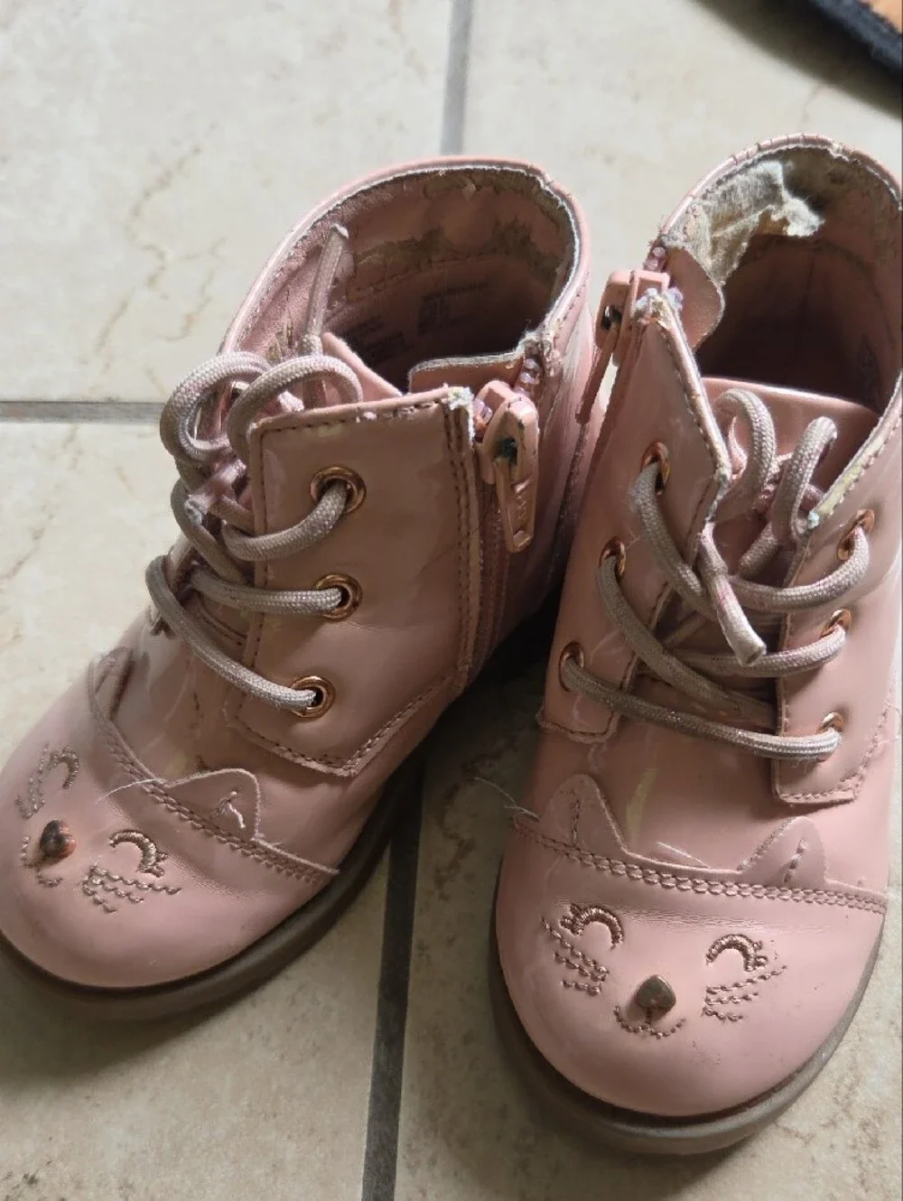 wonder nation Pink Cat Face Lace-Up Kids Boots